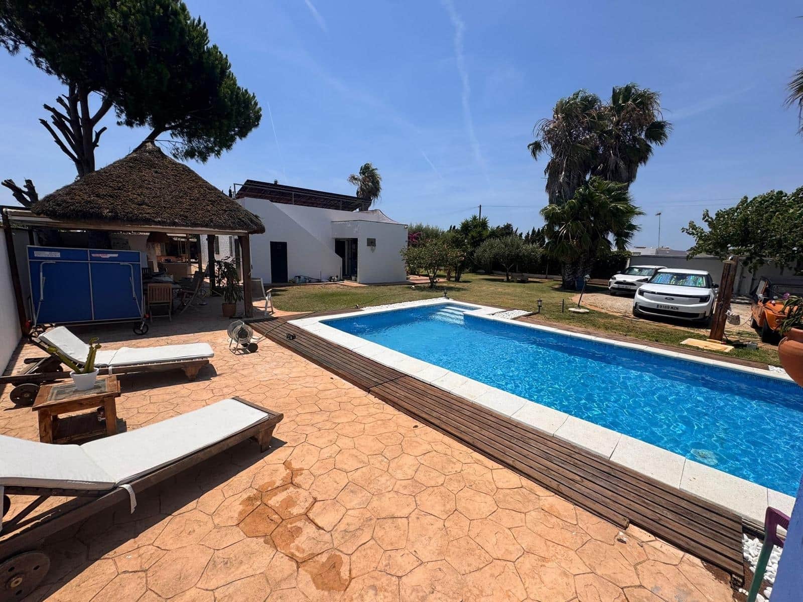 3 sypialnia Willa na sprzedaż w Conil de la Frontera z basenem - 475 000 € (Ref: 9948929)