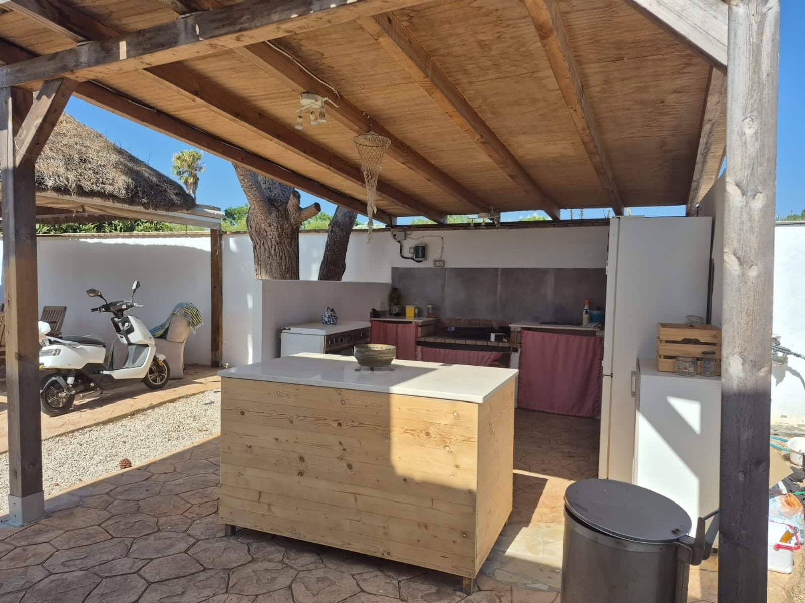 3 sypialnia Willa na sprzedaż w Conil de la Frontera z basenem - 475 000 € (Ref: 9948929)