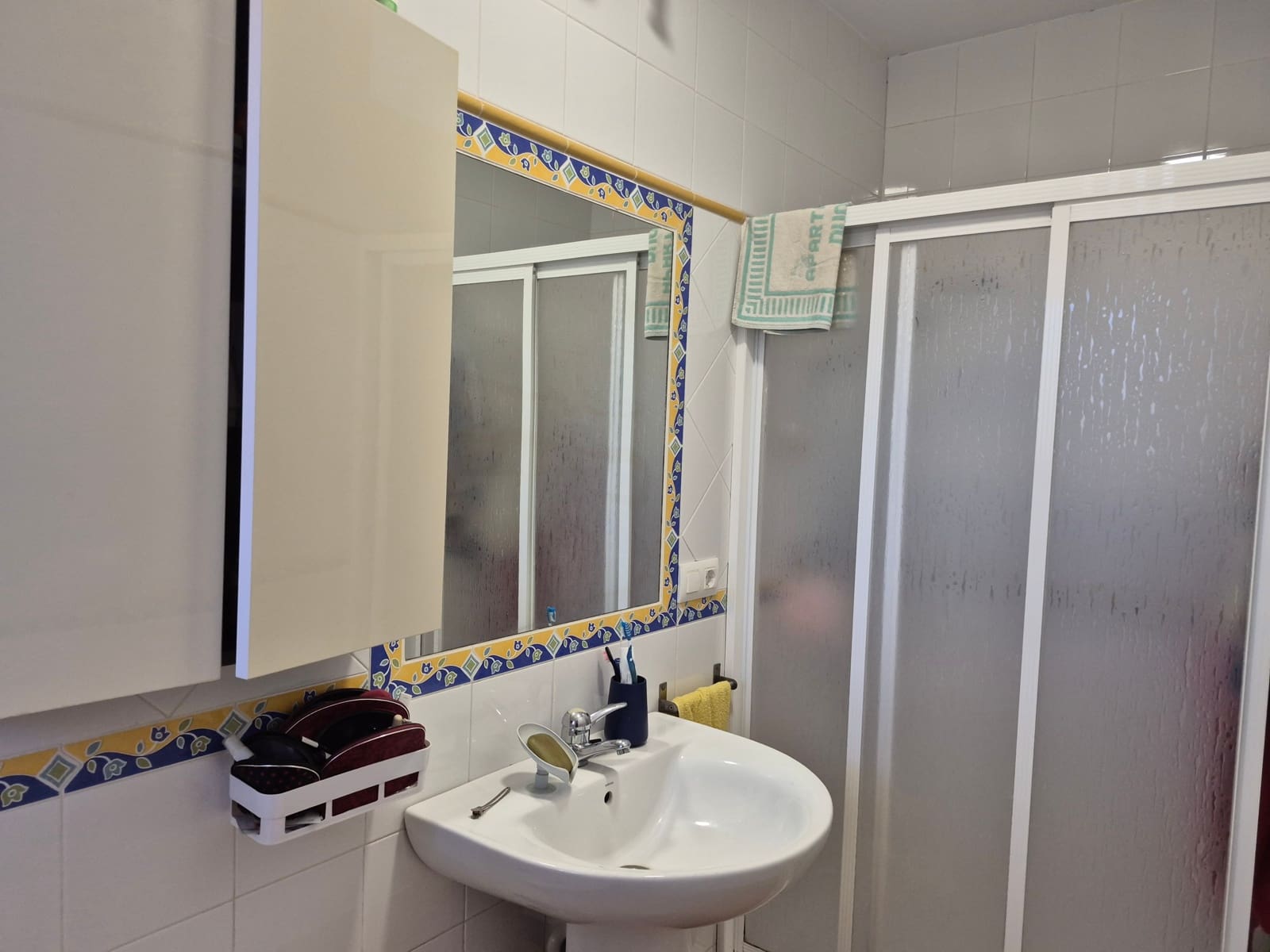 4 bedroom Villa for sale in Chiclana de la Frontera with pool - € 360,000 (Ref: 9972313)