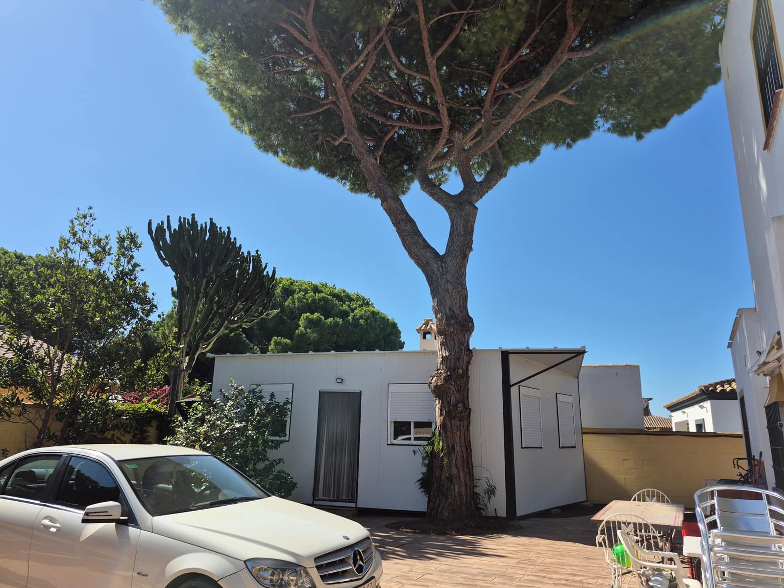 4 bedroom Villa for sale in Chiclana de la Frontera with pool - € 360,000 (Ref: 9972313)
