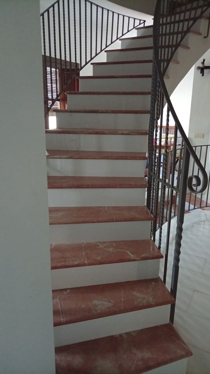 9 soveværelse Villa til salg i La Redondela med garage - € 581.950 (Ref: 9976656)