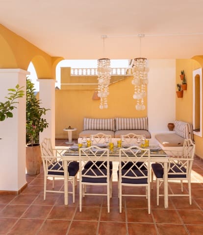 Villa/Maison Semi-Mitoyenne de 2 chambres à louer à Atamaría, Carthagène avec piscine garage - 1 950 € (Ref: 9263948)