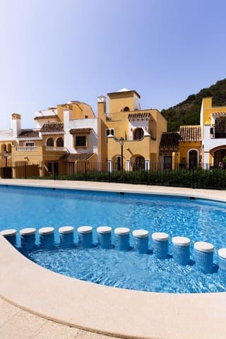 Villa/Maison Semi-Mitoyenne de 2 chambres à louer à Atamaría, Carthagène avec piscine garage - 1 950 € (Ref: 9263948)