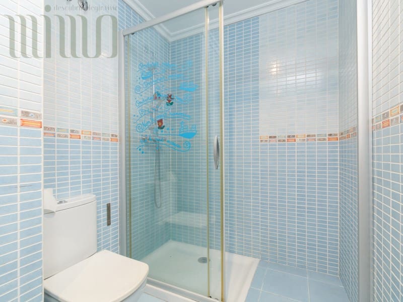 Piso de 5 habitaciones en Vigo en venta con garaje - 399.000 € (Ref: 9276592)