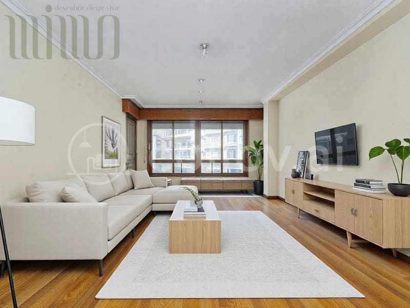 Piso de 5 habitaciones en Vigo en venta con garaje - 399.000 € (Ref: 9276592)