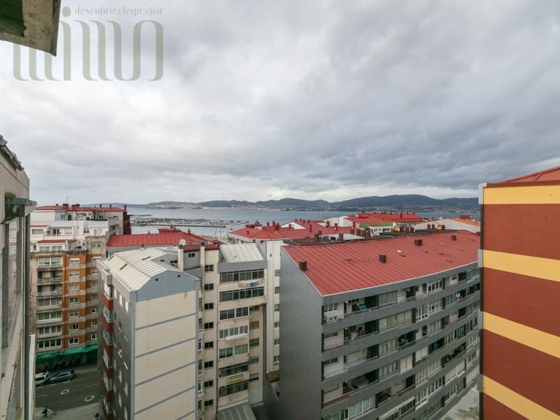 Piso de 5 habitaciones en Vigo en venta con garaje - 399.000 € (Ref: 9276592)