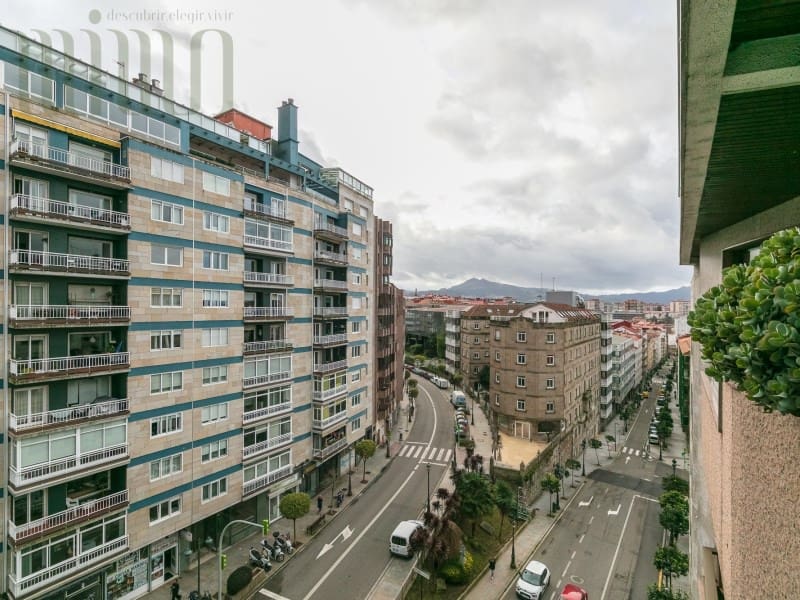 Piso de 5 habitaciones en Vigo en venta con garaje - 399.000 € (Ref: 9276592)