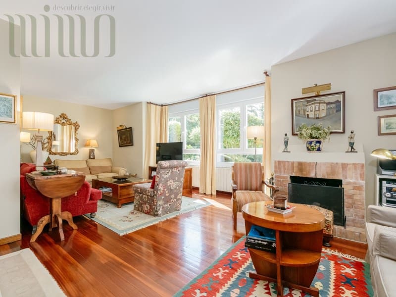 4 sypialnia Willa na sprzedaż w Moana z basenem garażem - 647 000 € (Ref: 9276593)