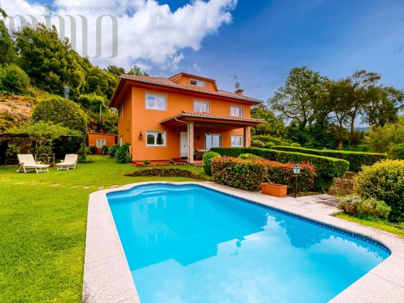 4 sypialnia Willa na sprzedaż w Moana z basenem garażem - 647 000 € (Ref: 9276593)