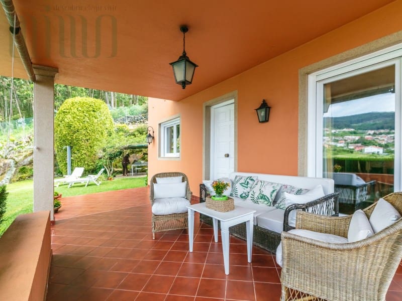 4 sypialnia Willa na sprzedaż w Moana z basenem garażem - 647 000 € (Ref: 9276593)