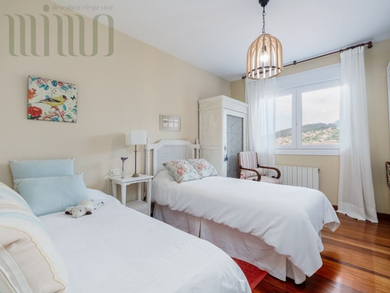 4 sypialnia Willa na sprzedaż w Moana z basenem garażem - 647 000 € (Ref: 9276593)