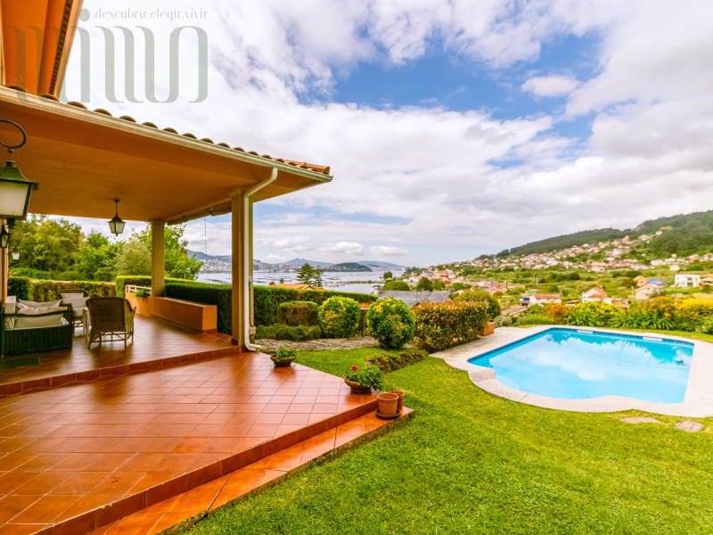 4 sypialnia Willa na sprzedaż w Moana z basenem garażem - 647 000 € (Ref: 9276593)