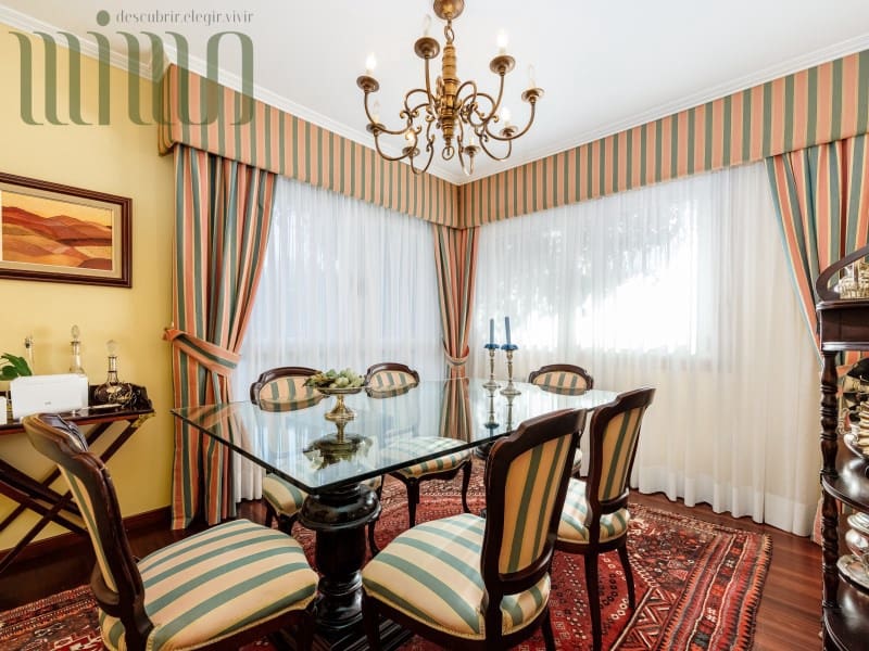 4 soverom Villa til salgs i Vigo med svømmebasseng garasje - € 650 000 (Ref: 9296777)