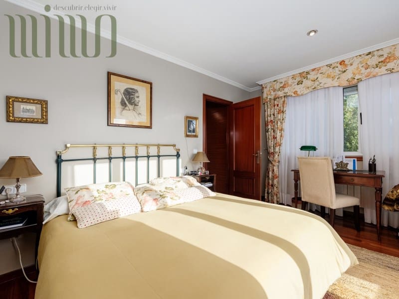 4 soverom Villa til salgs i Vigo med svømmebasseng garasje - € 650 000 (Ref: 9296777)