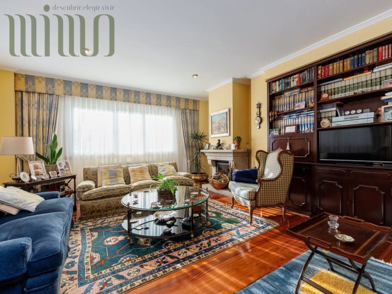 4 soverom Villa til salgs i Vigo med svømmebasseng garasje - € 650 000 (Ref: 9296777)