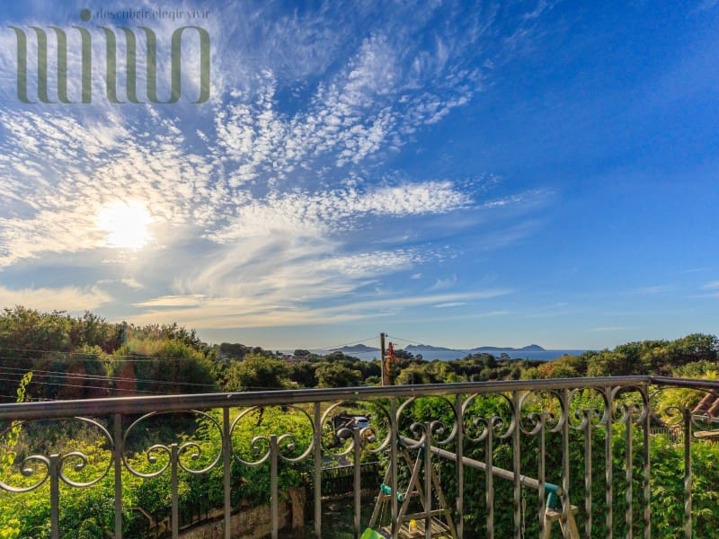 4 soverom Villa til salgs i Vigo med svømmebasseng garasje - € 650 000 (Ref: 9296777)