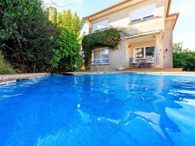 4 bedroom Villa for sale in Vigo with pool garage - € 650,000 (Ref: 9296777)