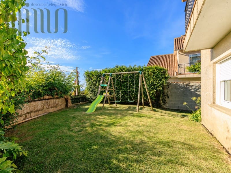 4 soverom Villa til salgs i Vigo med svømmebasseng garasje - € 650 000 (Ref: 9296777)