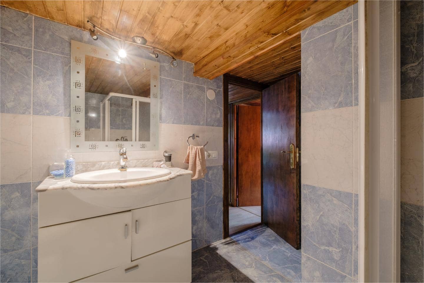 3 bedroom Finca/Country House for sale in Infiesto - € 104,000 (Ref: 9314314)