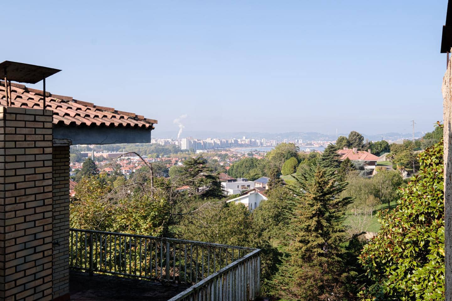 7 bedroom Villa for sale in Gijon with garage - € 1,075,000 (Ref: 9371432)