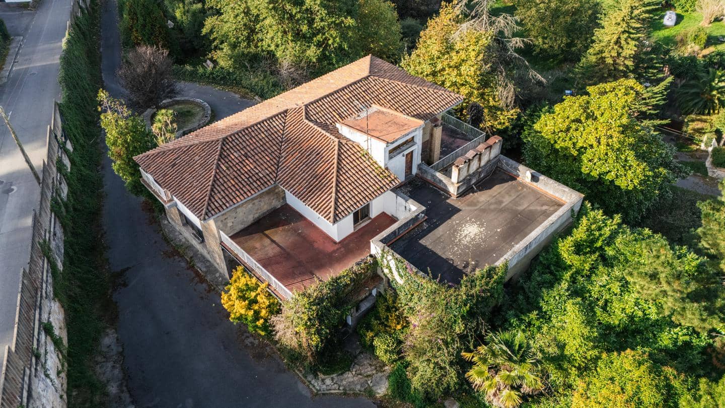 7 bedroom Villa for sale in Gijon with garage - € 1,075,000 (Ref: 9371432)