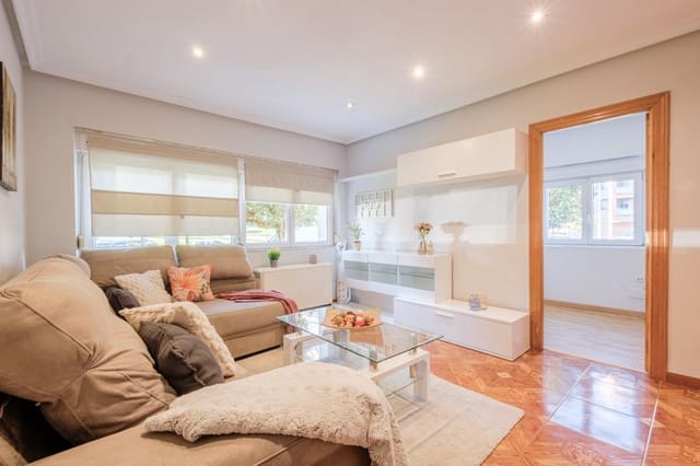 3 soveværelse Lejlighed til salg i Centro Urbano, Gijón - € 159.000 (Ref: 9451141)