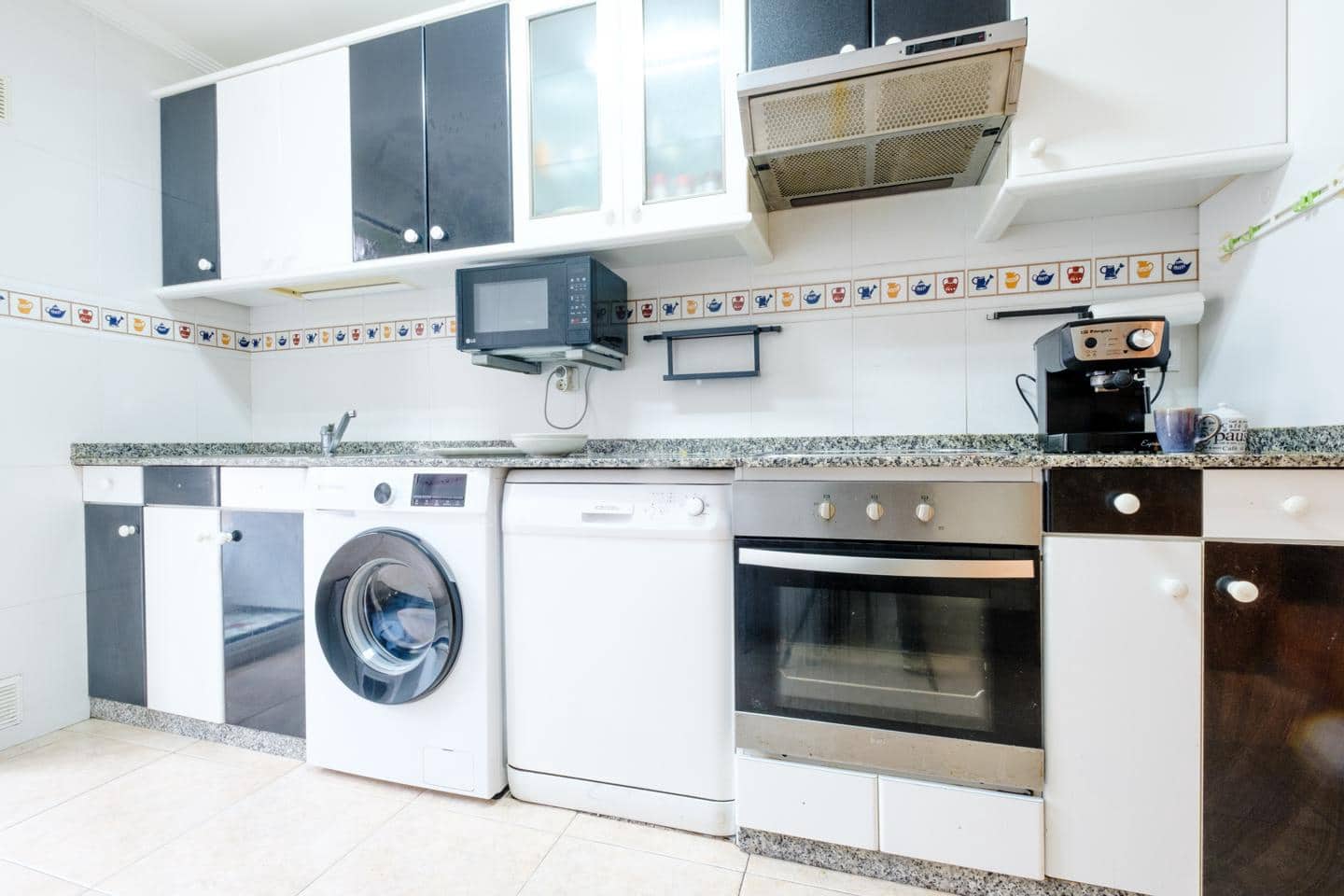 3 bedroom Flat for sale in Gijon - € 165,000 (Ref: 9500163)