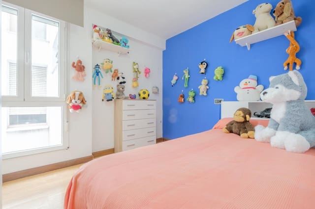 3 slaapkamer Flat te koop in Centro Urbano, Gijón - € 165.000 (Ref: 9500163)