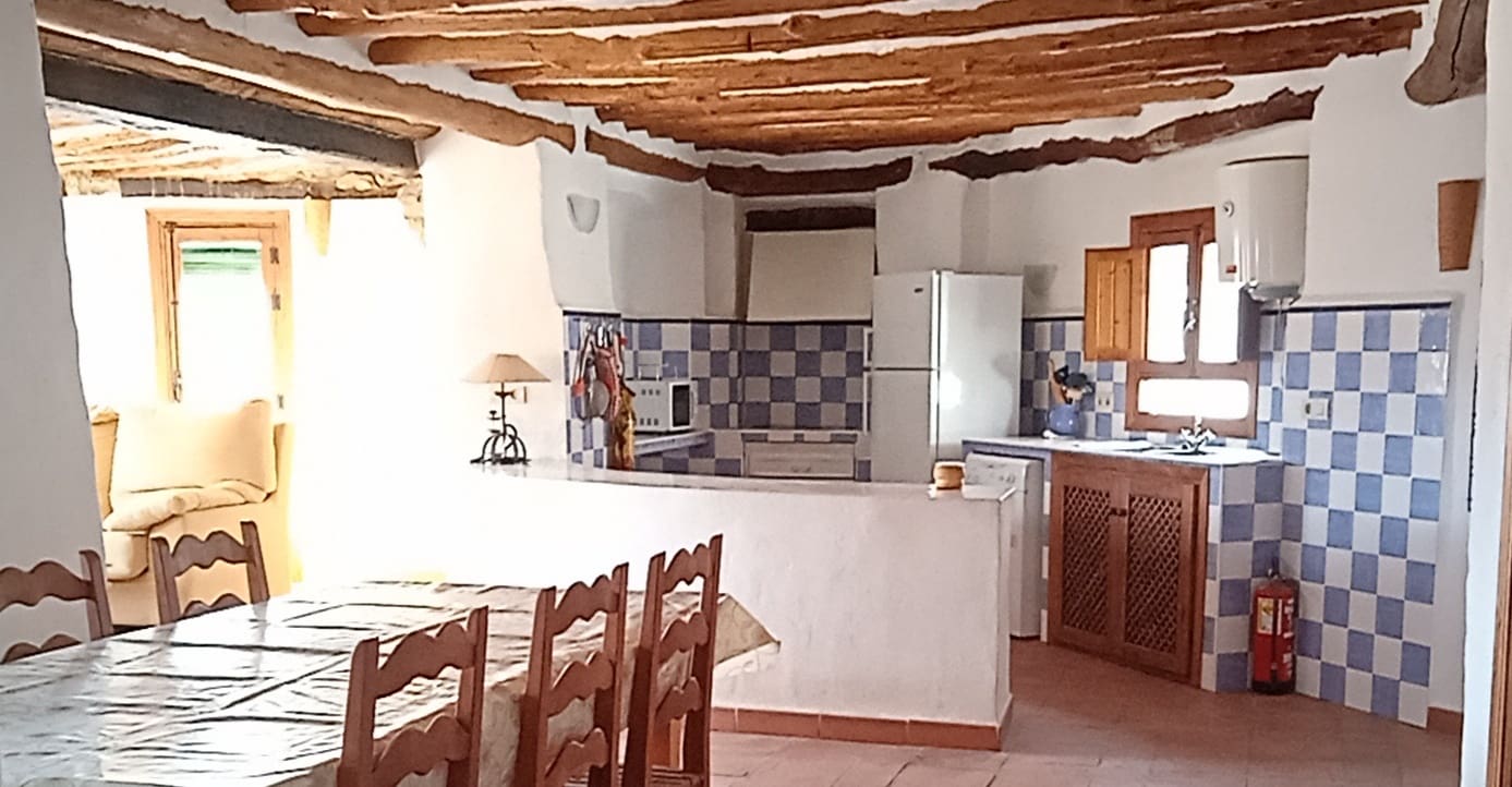 8 sypialnia Dom na sprzedaż w Castaras z garażem - 270 000 € (Ref: 9265631)