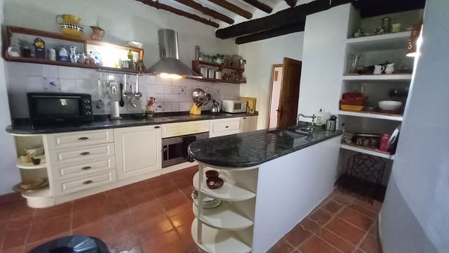 8 sypialnia Dom na sprzedaż w Cástaras z garażem - 270 000 € (Ref: 9265631)