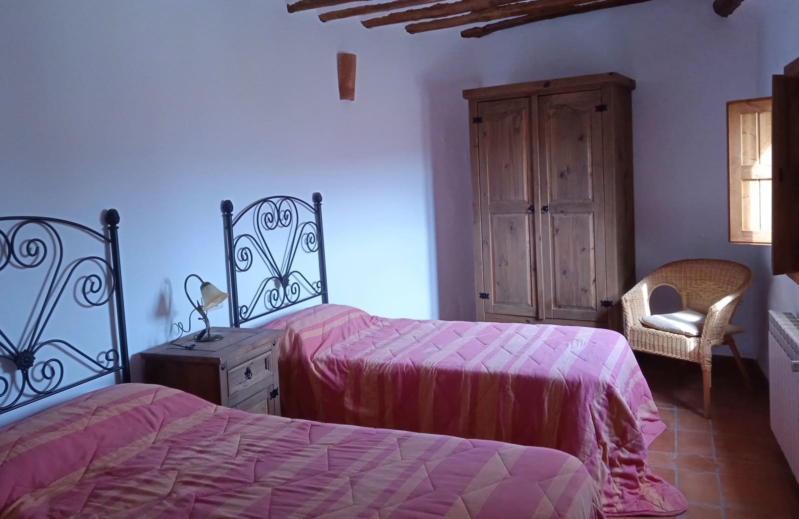 8 sypialnia Dom na sprzedaż w Castaras z garażem - 270 000 € (Ref: 9265631)