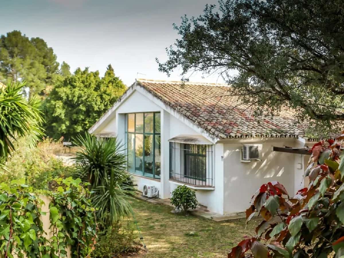 3 makuuhuone Huvila myytävänä paikassa Elviria mukana uima-altaan - 599 000 € (Ref: 9267765)