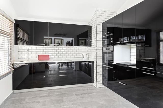 3 makuuhuone Huvila myytävänä paikassa Elviria, Marbella mukana uima-altaan - 599 000 € (Ref: 9267765)