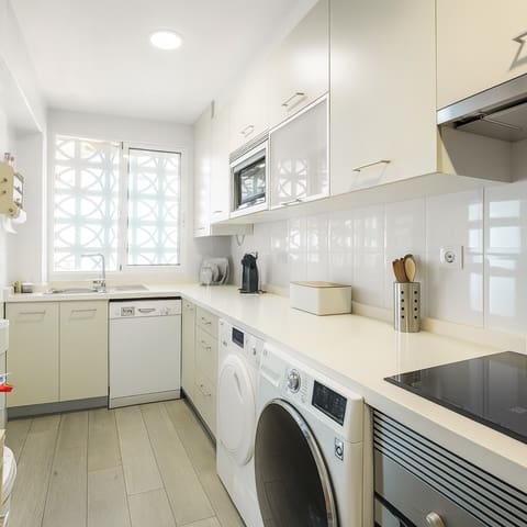 3 quarto Apartamento para venda em Playa de San Juan, Alicante cidade com piscina garagem - 449 000 € (Ref: 9449919)