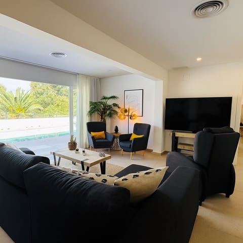 3 quarto Moradia para venda em Venta Lanuza, El Campello com piscina - 590 000 € (Ref: 9452936)