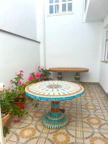 6 bedroom Villa for sale in Campillo de Arenas with garage - € 290,000 (Ref: 9605412)