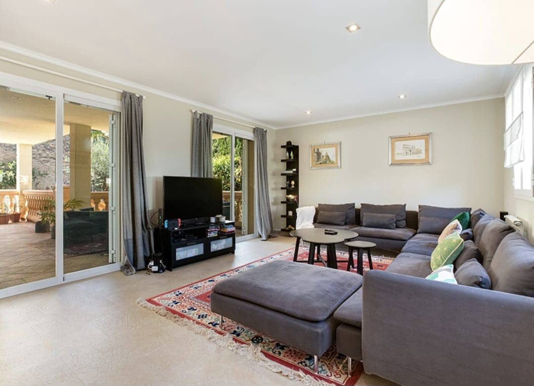 4 soverom Villa til salgs i Palma de Mallorca med svømmebasseng garasje - € 1 475 000 (Ref: 9271408)