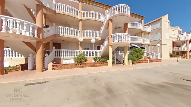 2 soveværelse Lejlighed til salg i La Manga del Mar Menor - € 129.000 (Ref: 9348405)