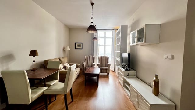 Piso de 2 habitaciones en Cartagena Ciudad, Cartagena en alquiler - 750 € (Ref: 9369148)