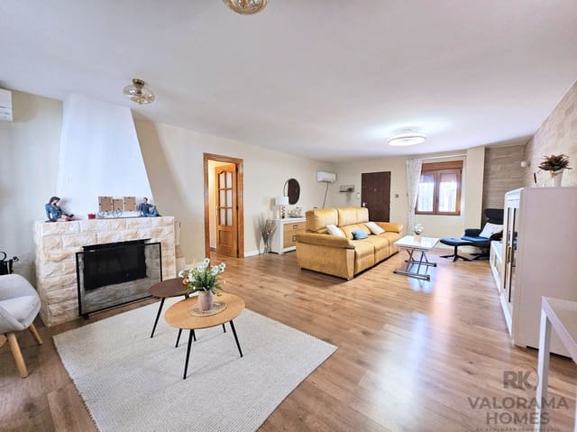 4 soverom Villa til salgs i La Unión med svømmebasseng garasje - € 480 000 (Ref: 9415111)