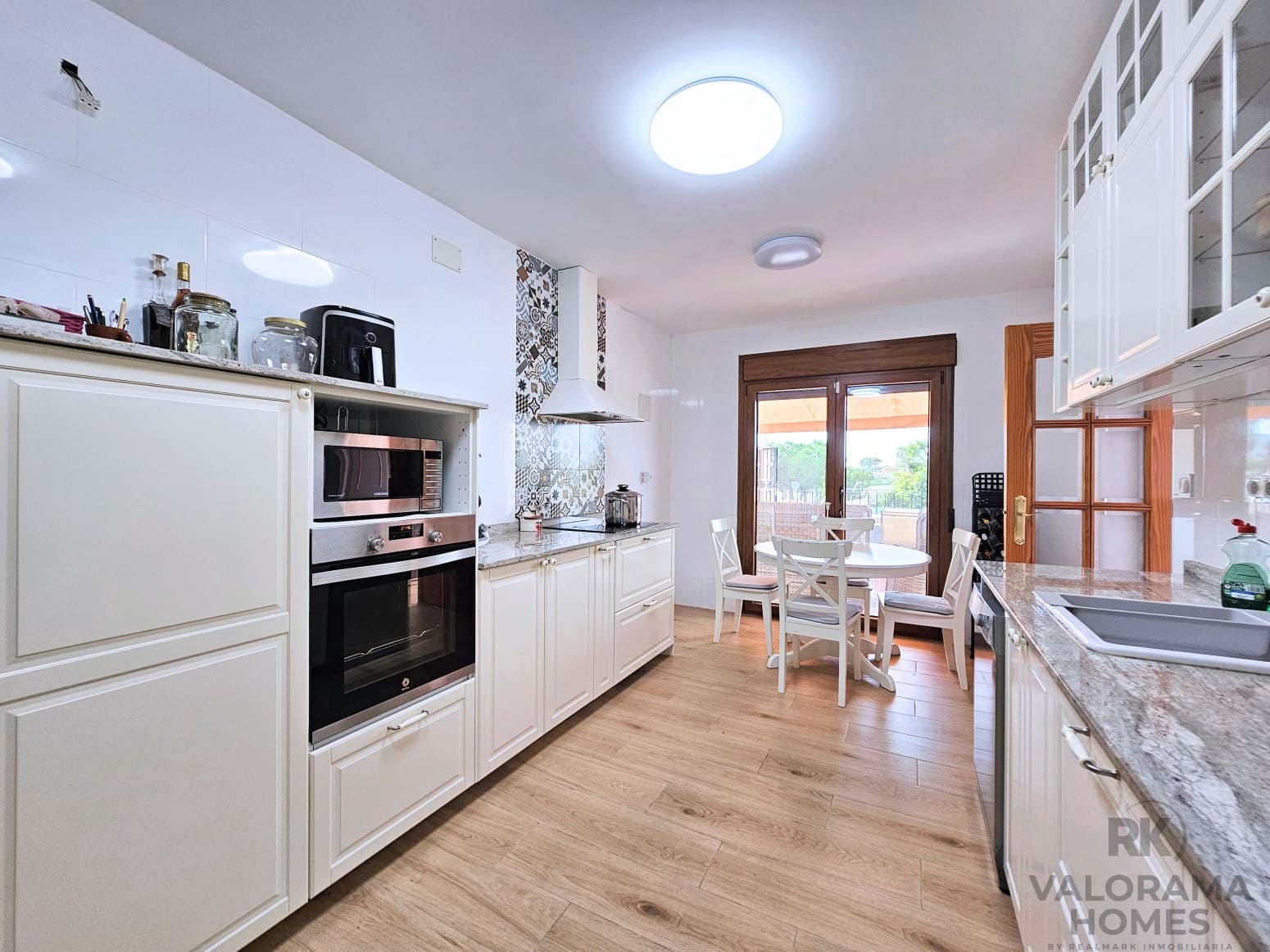 4 soverom Villa til salgs i La Union med svømmebasseng garasje - € 480 000 (Ref: 9415111)