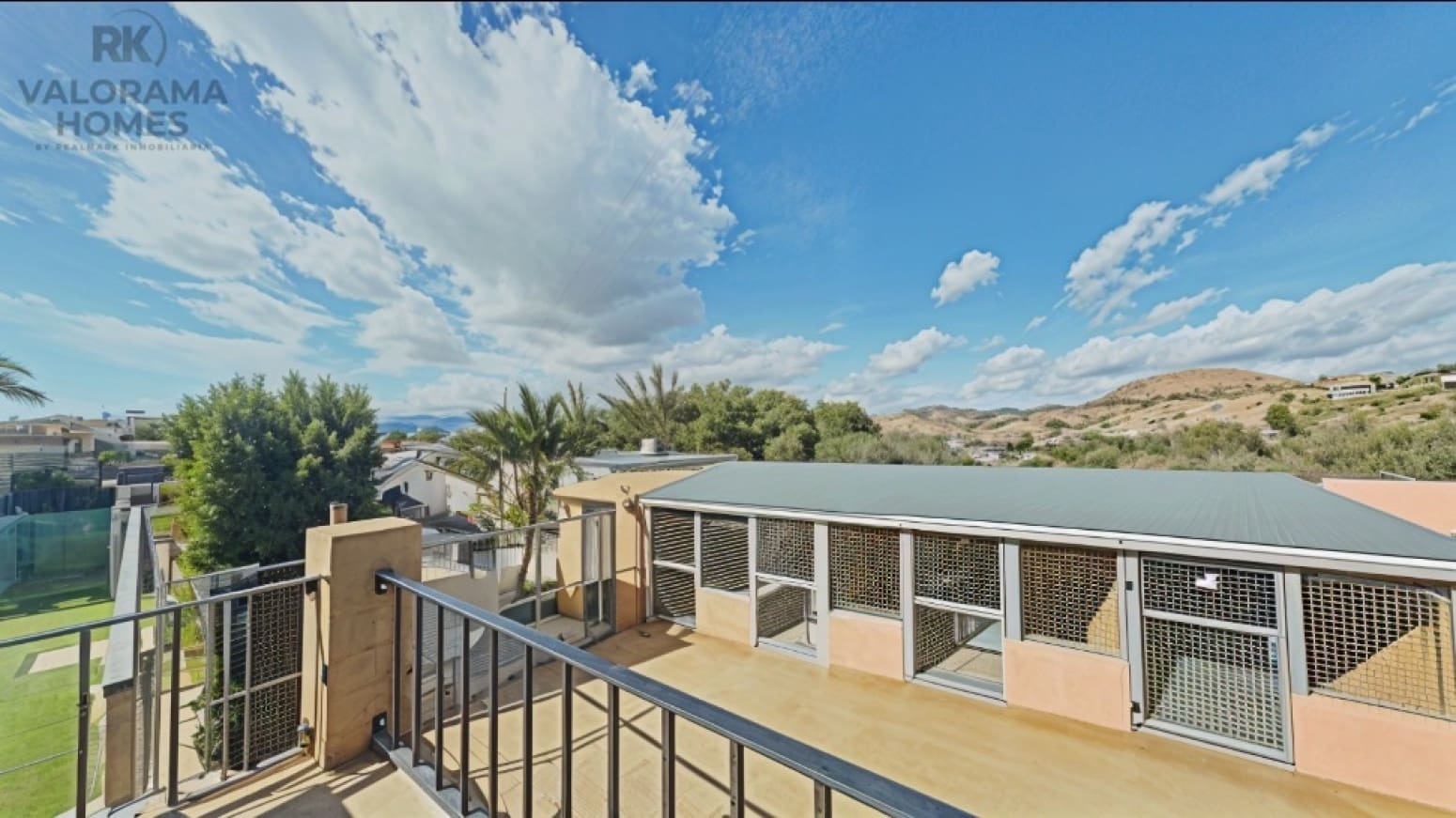 4 soverom Villa til salgs i La Union med svømmebasseng garasje - € 480 000 (Ref: 9415111)