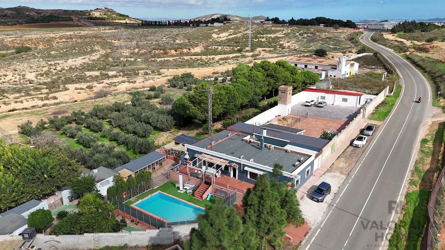 4 soverom Villa til salgs i La Union med svømmebasseng garasje - € 480 000 (Ref: 9415111)