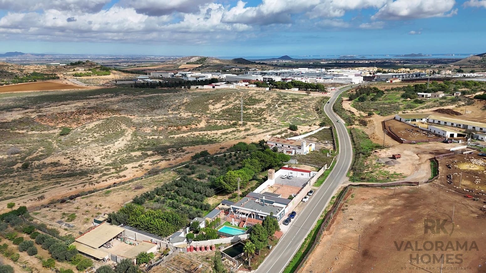 4 soverom Villa til salgs i La Union med svømmebasseng garasje - € 480 000 (Ref: 9415111)