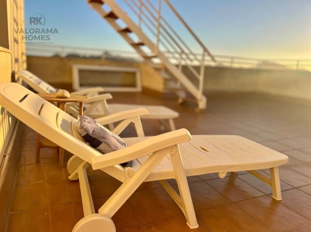 4 sovrum Lägenhet till salu i La Manga del Mar Menor med pool - 325 000 € (Ref: 9428177)