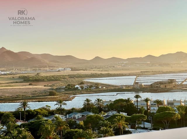 4 sovrum Lägenhet till salu i La Manga del Mar Menor med pool - 325 000 € (Ref: 9428177)