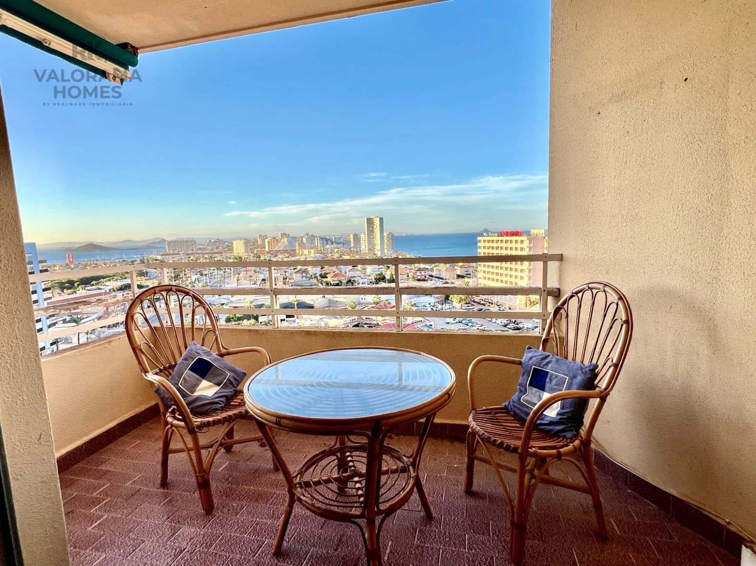 4 sovrum Lägenhet till salu i La Manga del Mar Menor med pool - 325 000 € (Ref: 9428177)