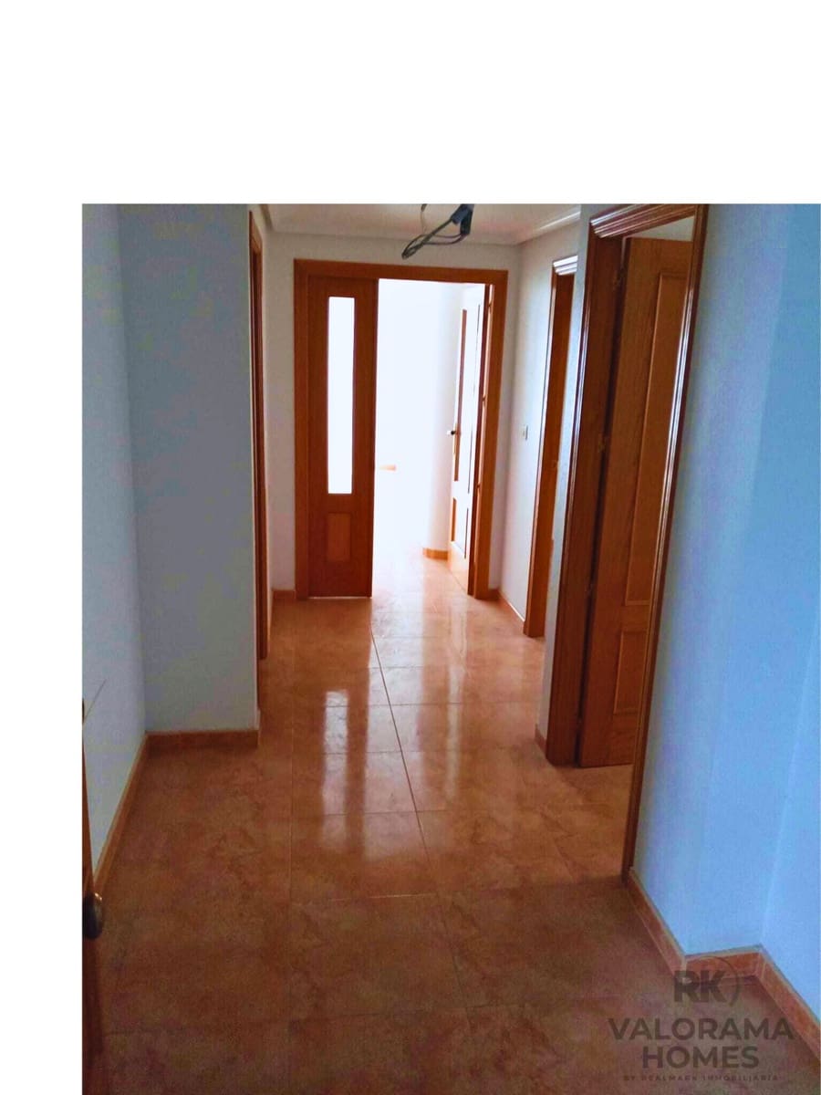 4 sovrum Lägenhet till salu i Abaran - 120 000 € (Ref: 9453422)