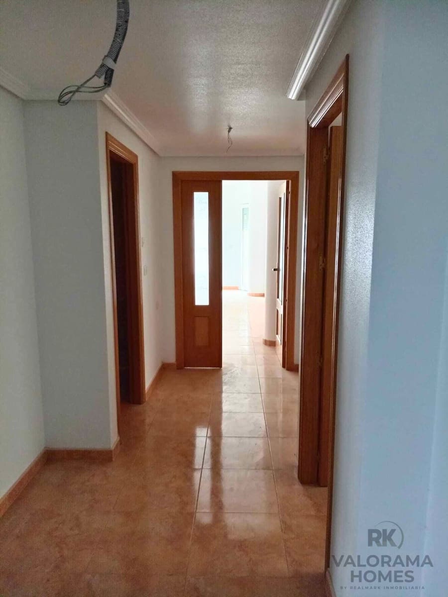 4 sovrum Lägenhet till salu i Abaran - 120 000 € (Ref: 9453422)