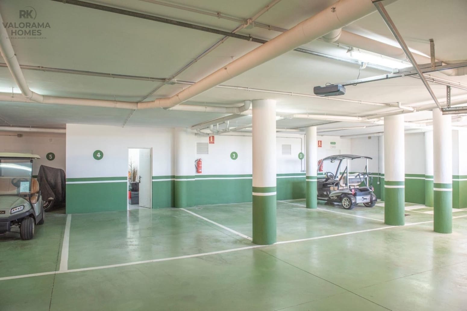 3 makuuhuone Asunto myytävänä paikassa Atamaria mukana 
autotalli - 595 000 € (Ref: 9585022)